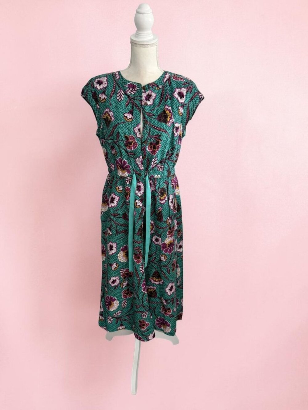 ANN TAYLOR LOFT Green Floral Tie Waist Dress Size 8